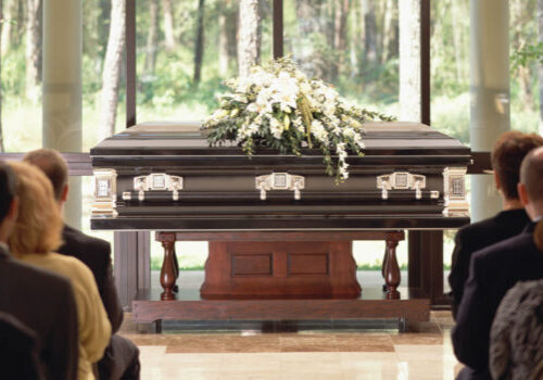 264846-1600x1030-closed-casket-funeral