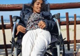 Nisha-at-beach
